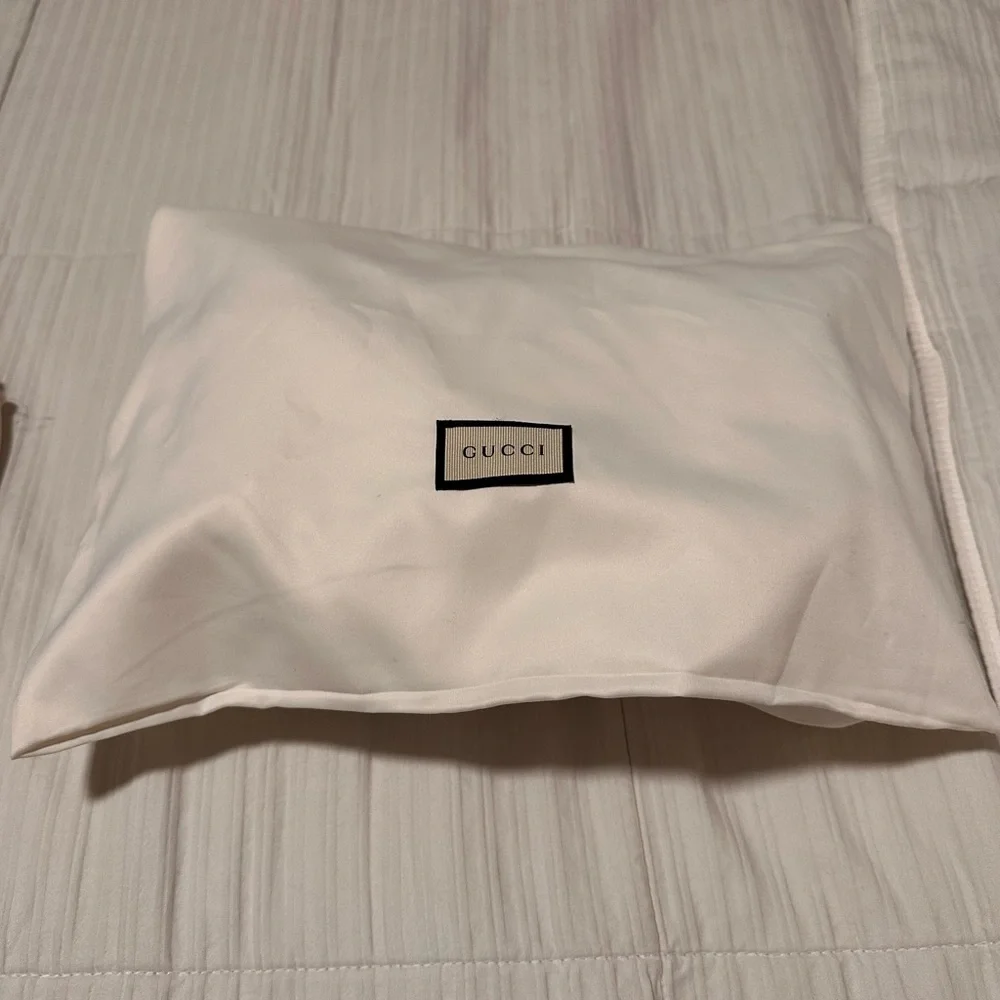 GUCCI Velvet GG Marmont Small Metelasse Shoulder Bag - Picture 10 of 10